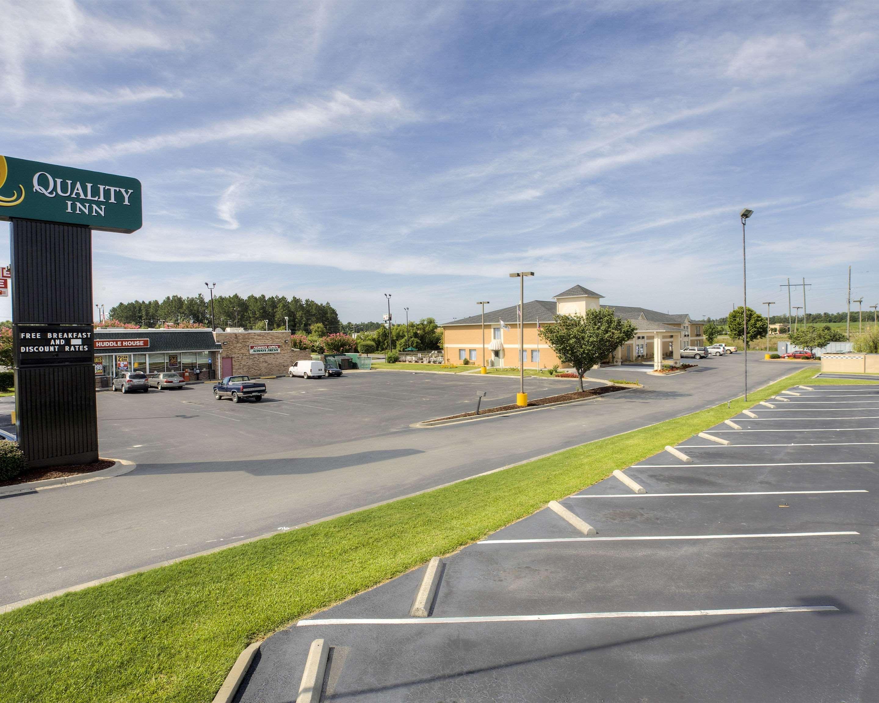 Quality Inn Fitzgerald Exterior photo